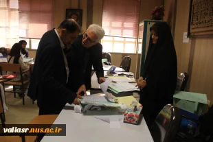 بازدید رئیس مرکز نظارت، ارزیابی و تضمین کیفیت و مشاور رئیس دانشگاه، از روند ثبت نام دانشجویان جدید الورود در دانشکده ولی عصر(عج) 2