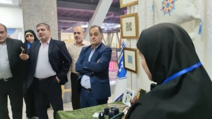نمایش هنر و توانمندی دانشجویان دانشکده ولی عصر(عج) در نمایشگاه فیروزه در وزارت علوم و تحقیقات 3
