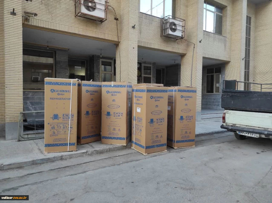 اهدا تجهیزات اساسی خوابگاه توسط خیر حامی دانشگاه به دانشکده ولی عصر(عج) 2