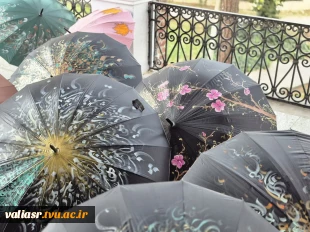 حضور جمعی از کارکنان و دانشجویان دانشکده ولی عصر(عج)  در مراسم افتتاحیه نمایشگاه آثار، دستاوردها و موفقیت های هنرمندان  به مناسبت روز جهانی شهر در کوشک امیرسلیمانی 4