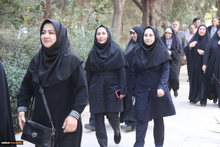 برگزاری همایش پیاده‌روی به مناسبت گرامی‌داشت هفته تربیت بدنی و ورزش در دانشکده ولی عصر(عج) 4