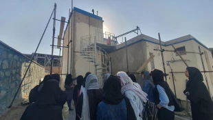 بازدید دانشجویان رشته معماری دانشکده ولی عصر(عج) از مرکز تحقیقات راه، مسکن و شهر سازی 2