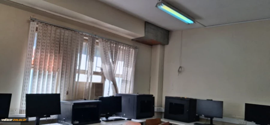 اهدا 10 عدد کامپیوتر و یک سرور از طرف خیر حامی دانشگاه به دانشکده ولی عصر(عج) 3