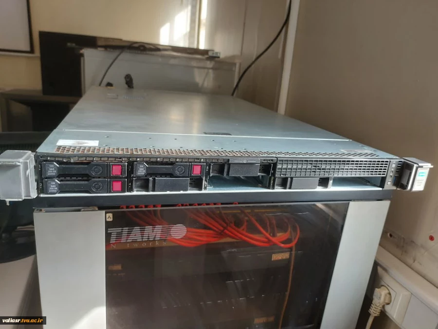 اهدا 10 عدد کامپیوتر و یک سرور از طرف خیر حامی دانشگاه به دانشکده ولی عصر(عج) 6