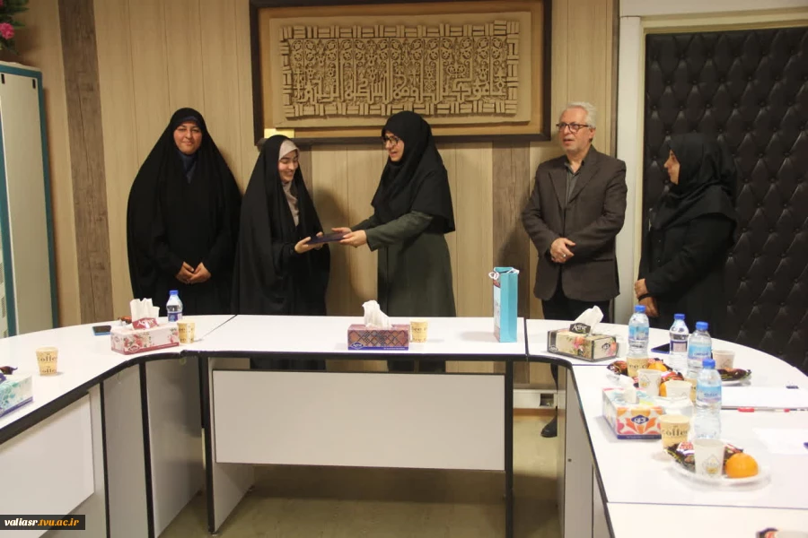 برگزاری مراسم تودیع و معارفه مسئول سابق و جدید بسیج دانشجویی دانشکده ولی عصر(عج) 2