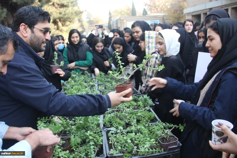 برگزاری مراسم جشن روز دانشجو ، با حضور  مدیرکل نظارت، ارزیابی و تضمین کیفیت و شهردار منطقه پانزده در دانشکده ملی مهارت ولی عصر (عج) 12