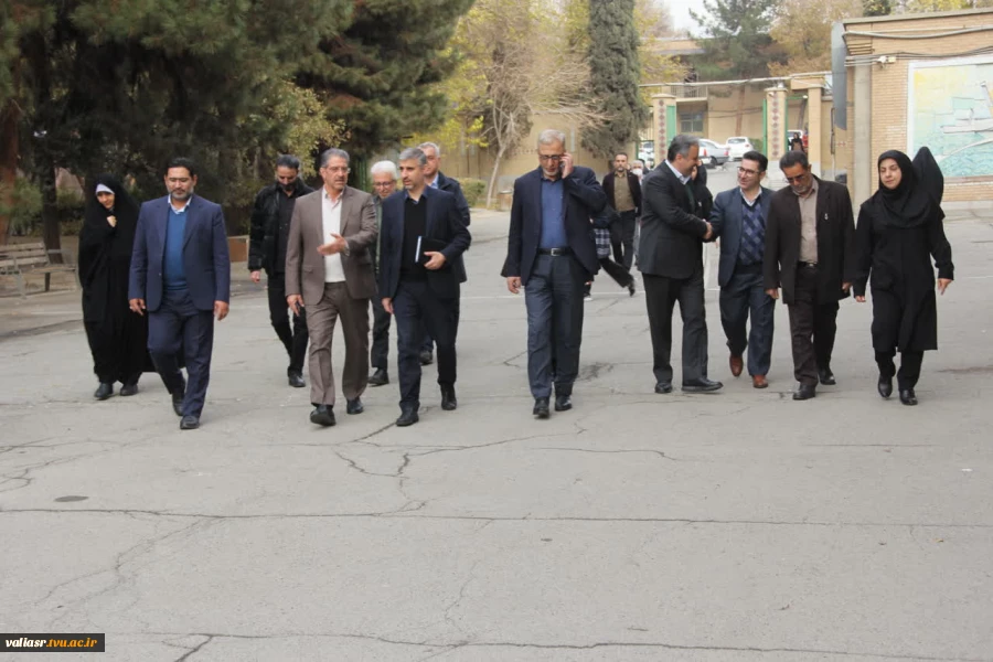 روایت تصویری از گرامیداشت روز دانشجو همزمان با هفته پژوهش با حضور جناب آقای دکتر مهدی دهمرده و جناب آقای دکتر غلامرضا زمانی 9