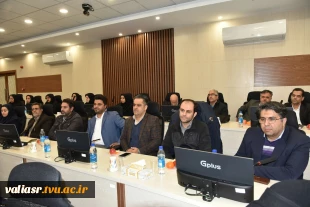 با حضور رئیس دانشگاه و جمعی از اساتید و نخبگان دانشگاهی
نشست هم‌اندیشی نقش دانشگاه در تحقق ایران قوی برگزار شد 5