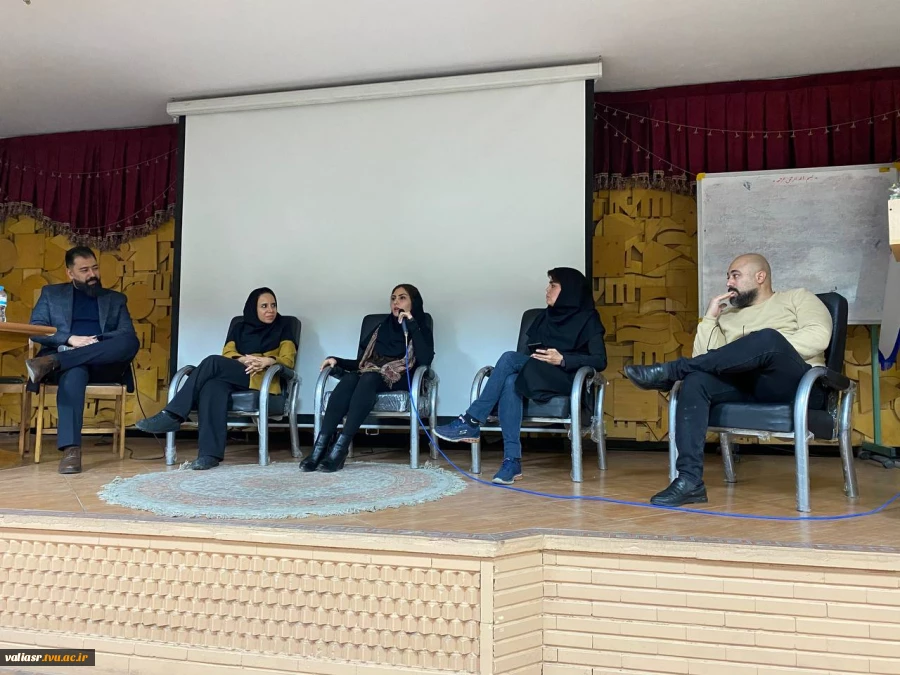 کارگاه "آشنایی با پایان نامه نویسی در معماری" در دانشکده ولی عصر(عج) برگزار شد 2