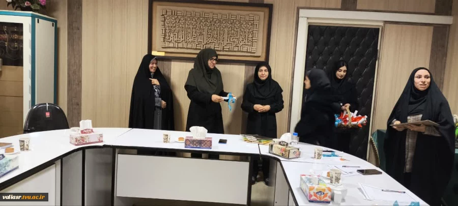 برگزاری مراسم تقدیر از دانشجویان فعال بسیج، هیئت دانشجویی بنات النور، فرهنگی و مشاوره در دانشکده ولی عصر(عج) 3