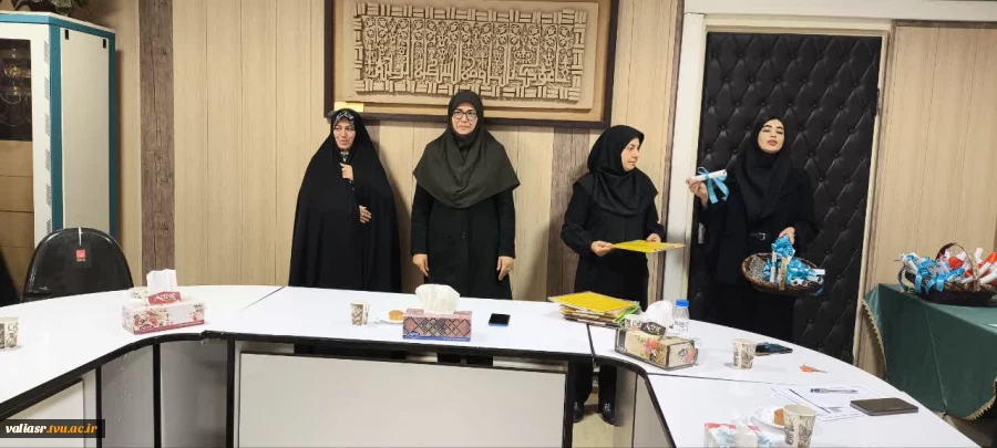 برگزاری مراسم تقدیر از دانشجویان فعال بسیج، هیئت دانشجویی بنات النور، فرهنگی و مشاوره در دانشکده ولی عصر(عج) 7