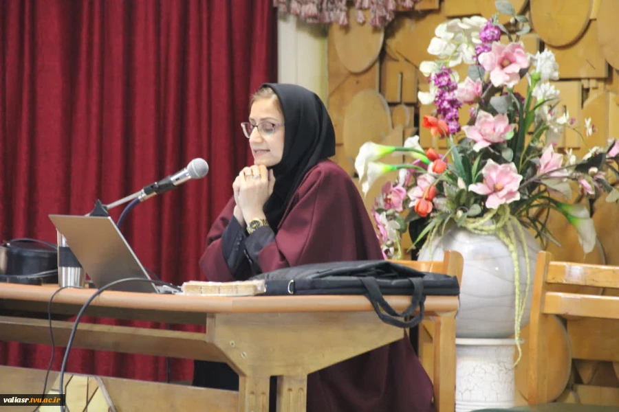 سمینار"برندینگ در طلا و جواهر" در دانشکده ولی عصر(عج) برگزار شد 2