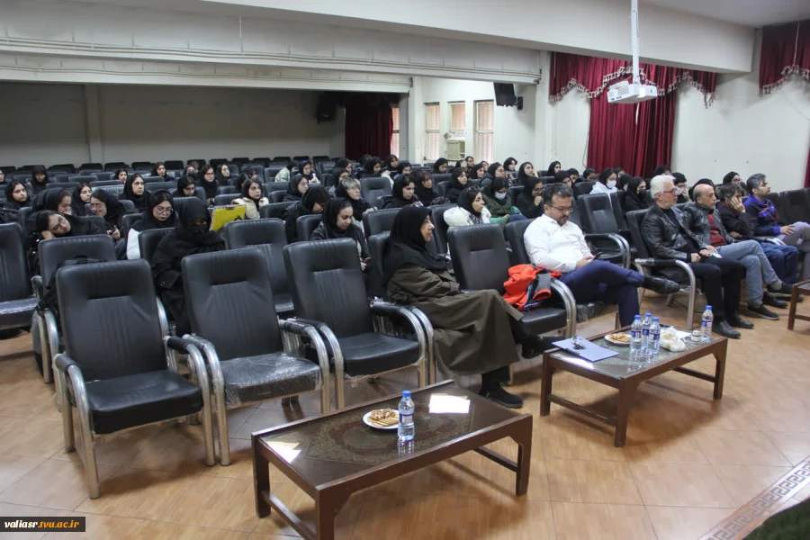 سمینار"برندینگ در طلا و جواهر" در دانشکده ولی عصر(عج) برگزار شد 4