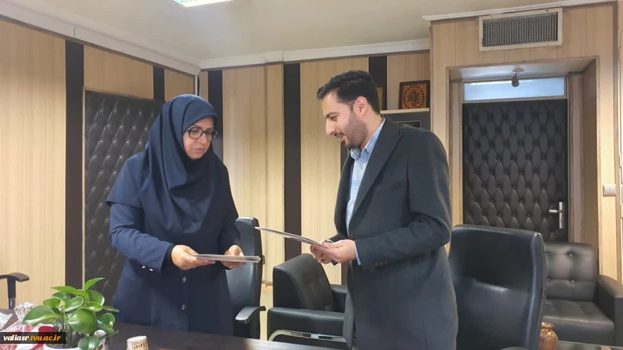 امضای تفاهم نامه مشترک بین دانشکده ملی مهارت ولی عصر(عج) و شرکت فناوران شریف به منظور جذب کارآموز و فارغ التحصیلان دانشکده 4