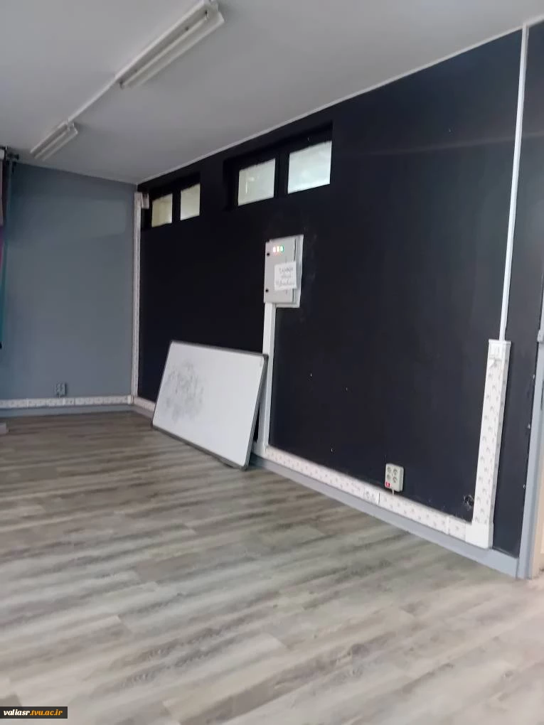 رنگ آمیزی و تجهیز دفتر مشاوره و کارگاه عکاسی دانشکده ولی عصر(عج) توسط خیر حامی دانشگاه 2