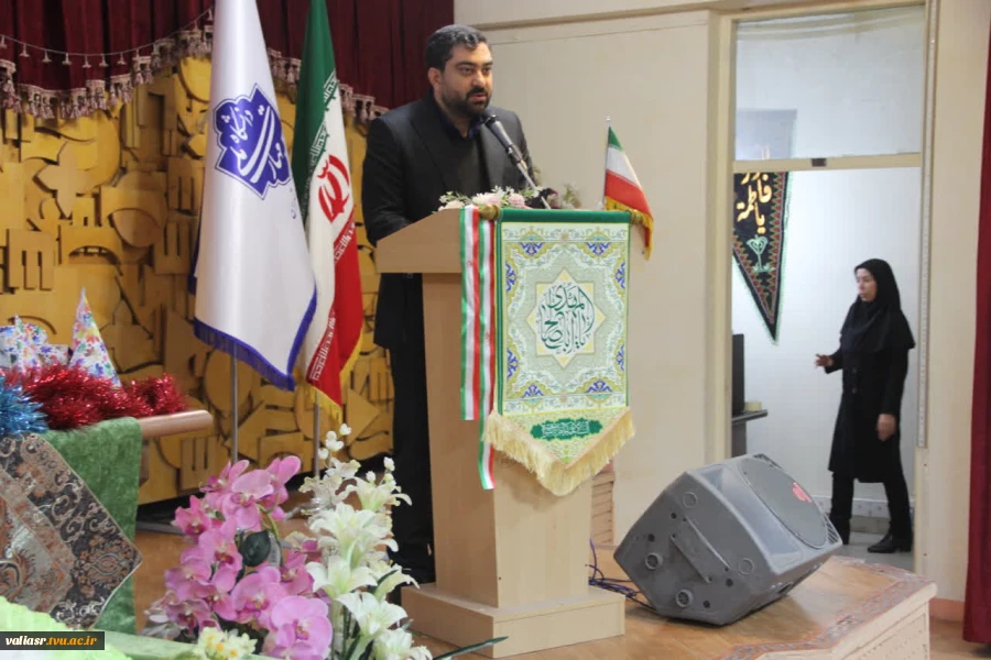 برگزاری جشن میلاد منجی عالم بشریت امام زمان (عج) همزمان با ایام‌الله دهه فجر در دانشکده ولی عصر(عج) 3