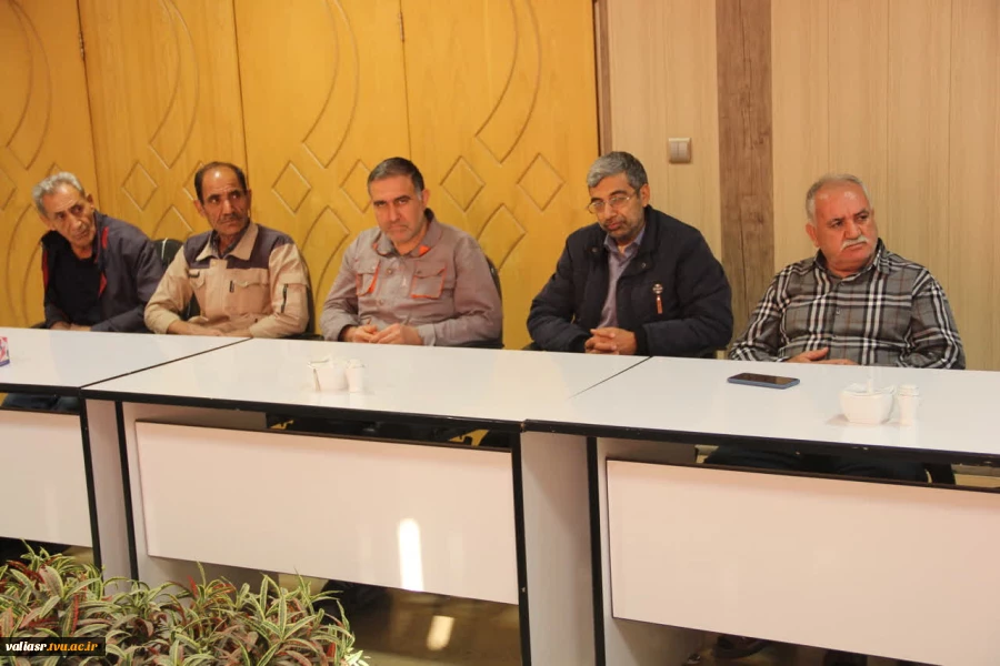 برگزاری جلسه آموزشی تخصصی  HSE ویژه کارکنان واحد پشتیبانی در دانشکده ملی مهارت ولی عصر (عج) 4