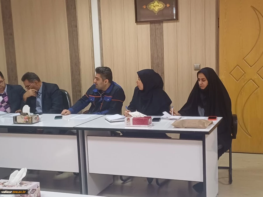 برگزاری جلسه هماهنگی نیاز سنجی خرید تجهیزات کارگاه و آزمایشگاه  در دانشکده ولی عصر(عج) 7