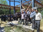 برگزاری مراسم تجلیل از خانواده شهدای جنگ دوازده روزه و جنگ رمضان در دانشکده ولی عصر (عج) 8