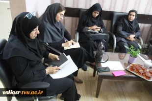 جلسه هم اندیشی اساتید انجمن های علمی با معاونت فرهنگی دانشکده ولی عصر (عج) برگزار شد 4