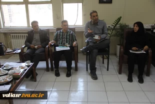 جلسه کمیته منتخب بررسی وضعیت برگزاری کلاس‌ها و آزمون‌های پایان‌ترم در دانشکده ملی مهارت ولی عصر(عج) برگزار شد. 2