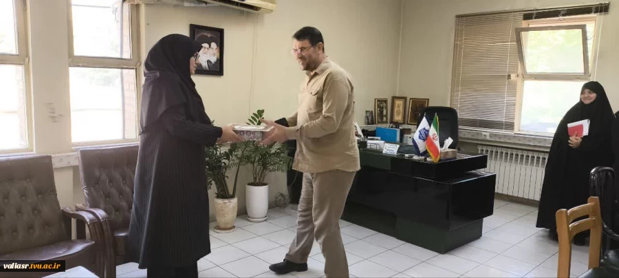 برگزاری مراسم تقدیر از خادمین قرآنی د ر دانشکده ملی مهارت ولی عصر (عج) 5