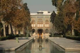 بازدید دانشجویان رشته معماری دانشکده ولی عصر (عج) از مجموعه تاریخی کاخ موزه گلستان 3